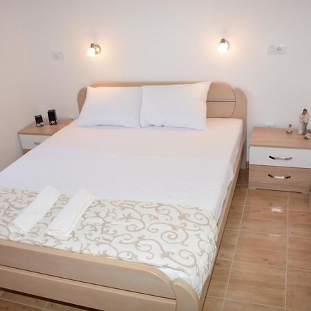 Apartmani Gaga Tivat Dış mekan fotoğraf